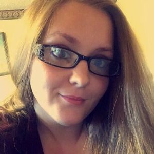 Meet your Posher, Shaina elaine